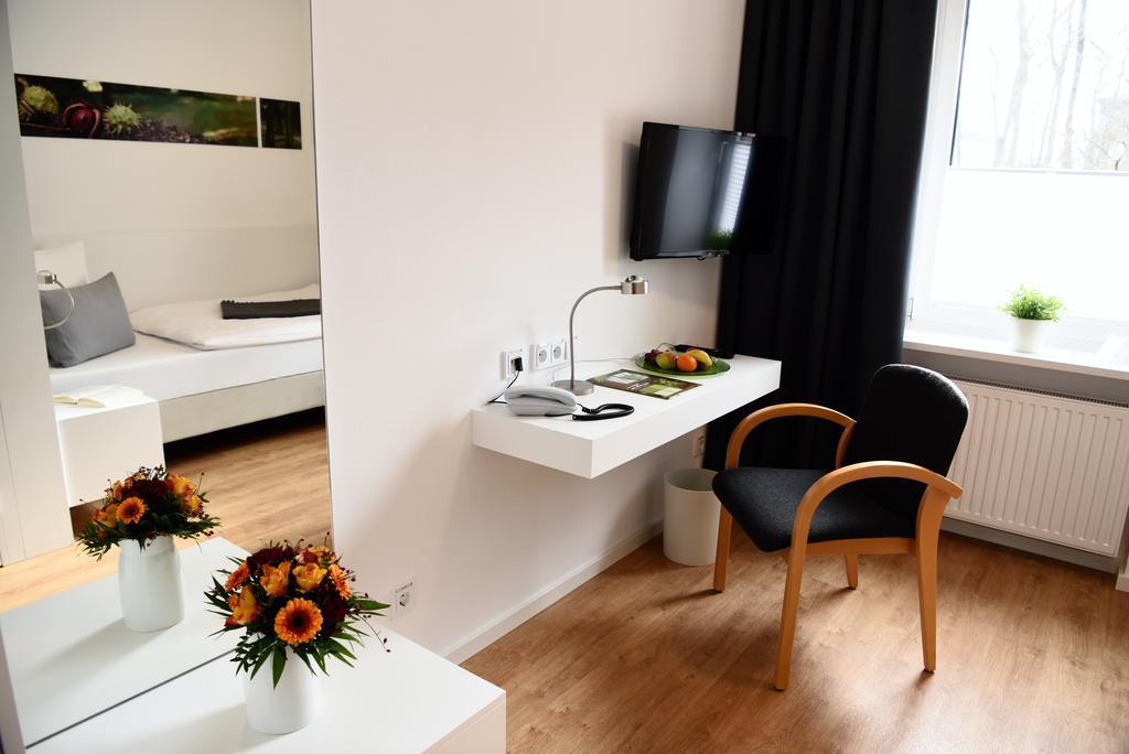 Hotel Am Alten Park Augsburg Exteriör bild